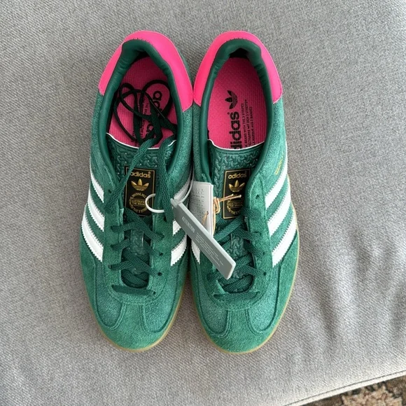 Adidas Gazelles NEW - Picture 2 of 6